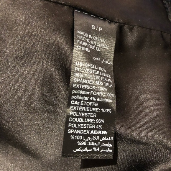 SOLD! STUNNING WHITE HOUSE BLACK MARKET FAUX FUR BOLERO - Picture 9 of 14